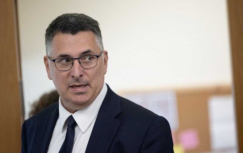 Министр Израиля Гидеон Саар прибыл в Киев для укрепления дипломатических связей