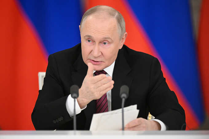 Путин после разговора с Трампом заявил о готовности к меморандуму с Украиной и прекращению огня