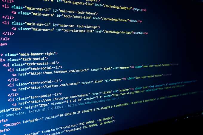 Преподавательница МГУ пригрозила вычислить критиков по IP
