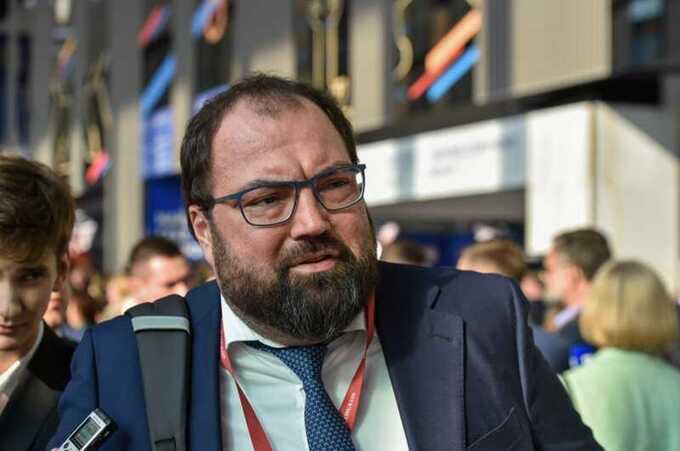 Министр цифрового развития Шадаев поддержал выборочное наказание за «экстремистские» поисковые запросы в интернете