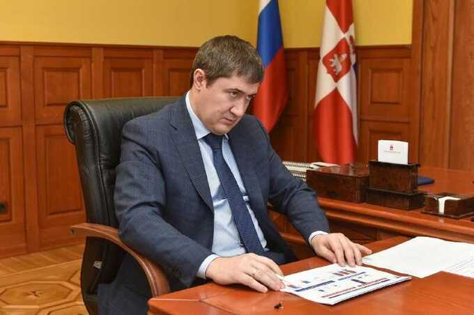 Губернатор Дмитрий Махонин распорядился переместить мигрантов после беспорядков на пермском пороховом заводе