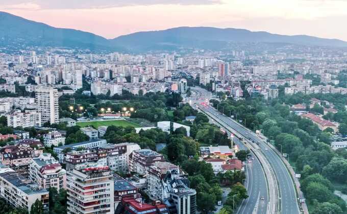 Bulgaria Conducts Raids on Arms Dealers in Corruption Probe Initiated by Ukraine