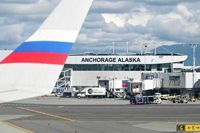 Российская делегация отправилась на саммит с США в Анкоридже, переговоры пройдут в формате «три на три»