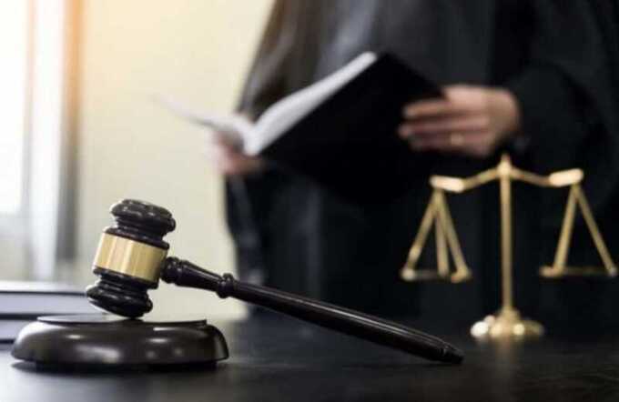 Суд в России запретил мем из «Большого куша» с оскорблением цыган
